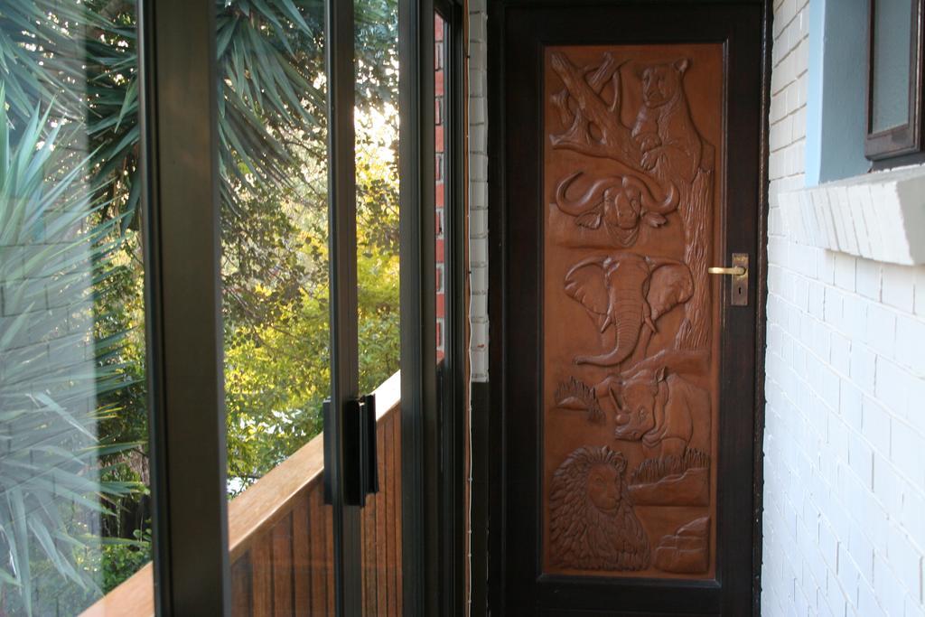 Dungbeetle River Lodge Colchester Exterior photo